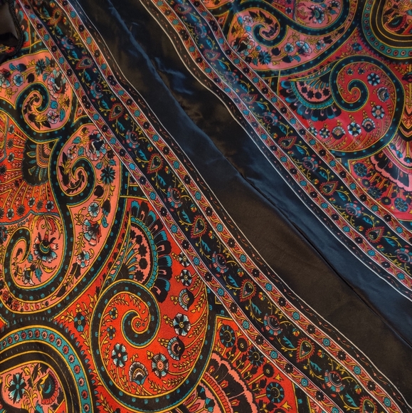 Flowy Satin Dress - Picture 3 of 4